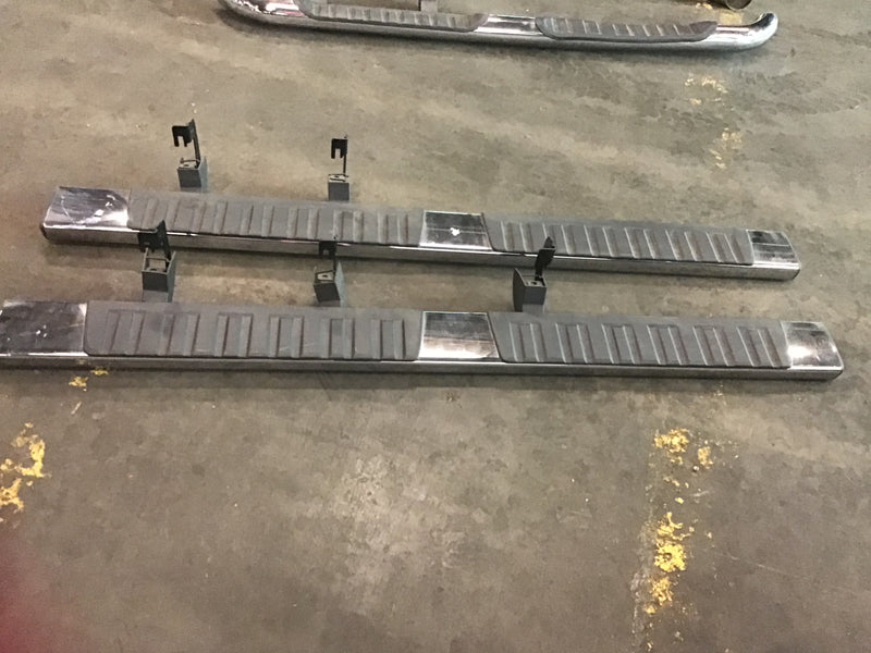 Truck running boards