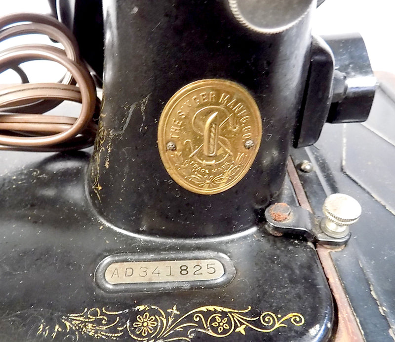 USED: Vintage 1931 Singer Sewing Machine Model 99