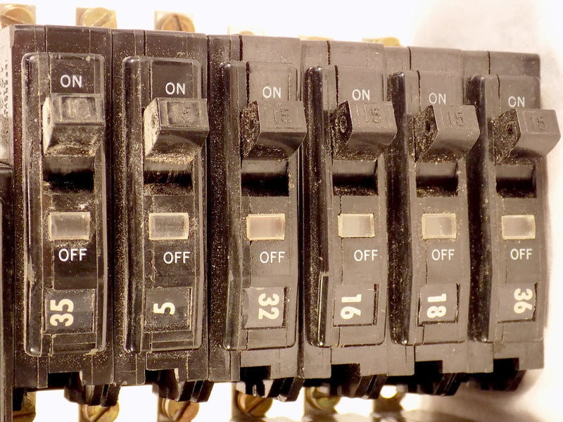 LOT Of 20 Square D 15 AMP Circuit Breakers Interrupting rating 10000 AMP 1 pole 120V/240V