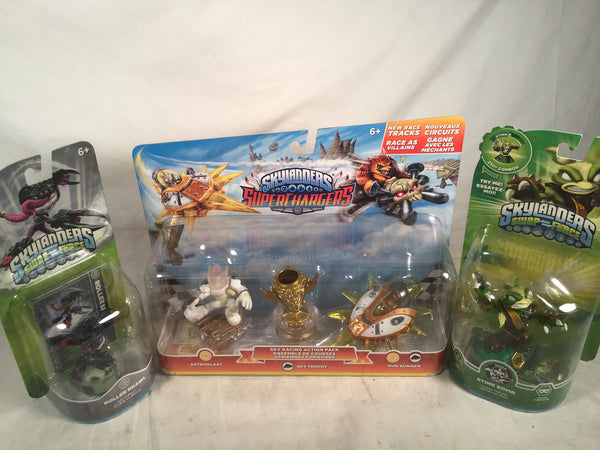 Skylanders game pieces (5)