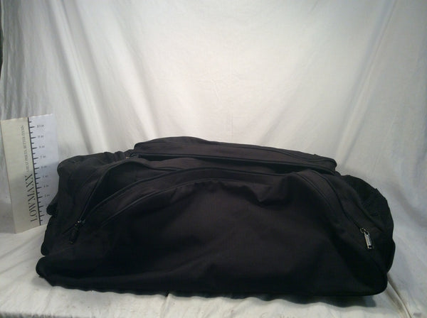 Large duffle bag w/wheels