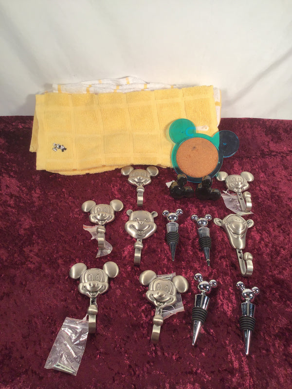 Disney decorating bundle (15 pieces)