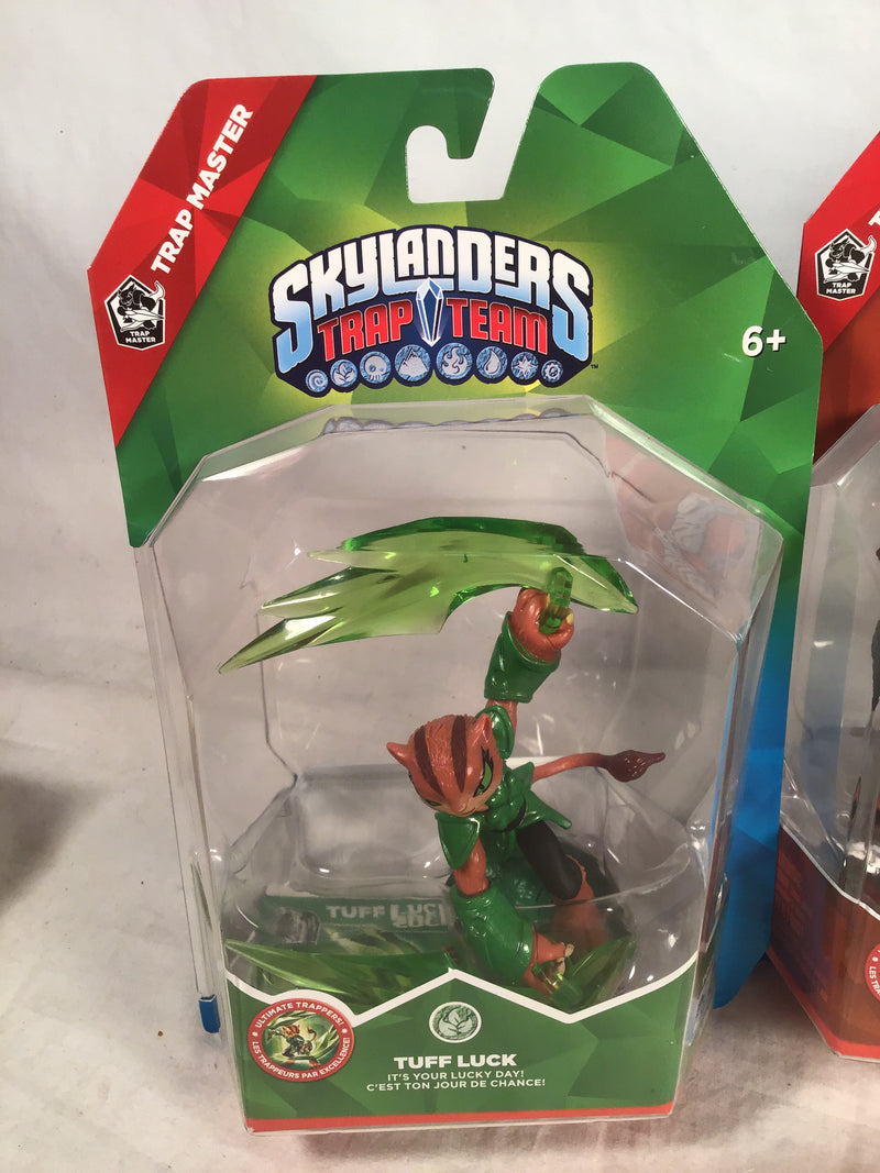 Skylanders game pieces (3)